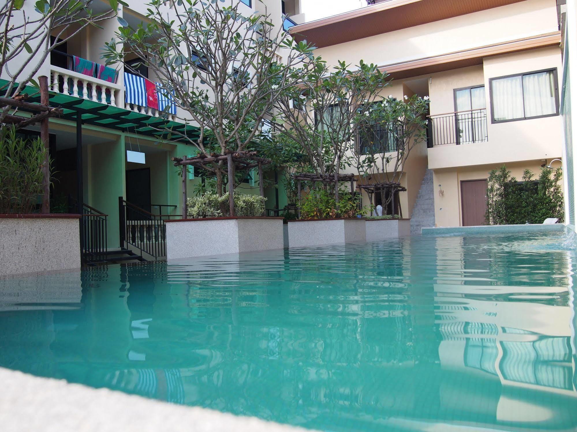 The Wave Hotel Patong Sha Phuket Exterior photo